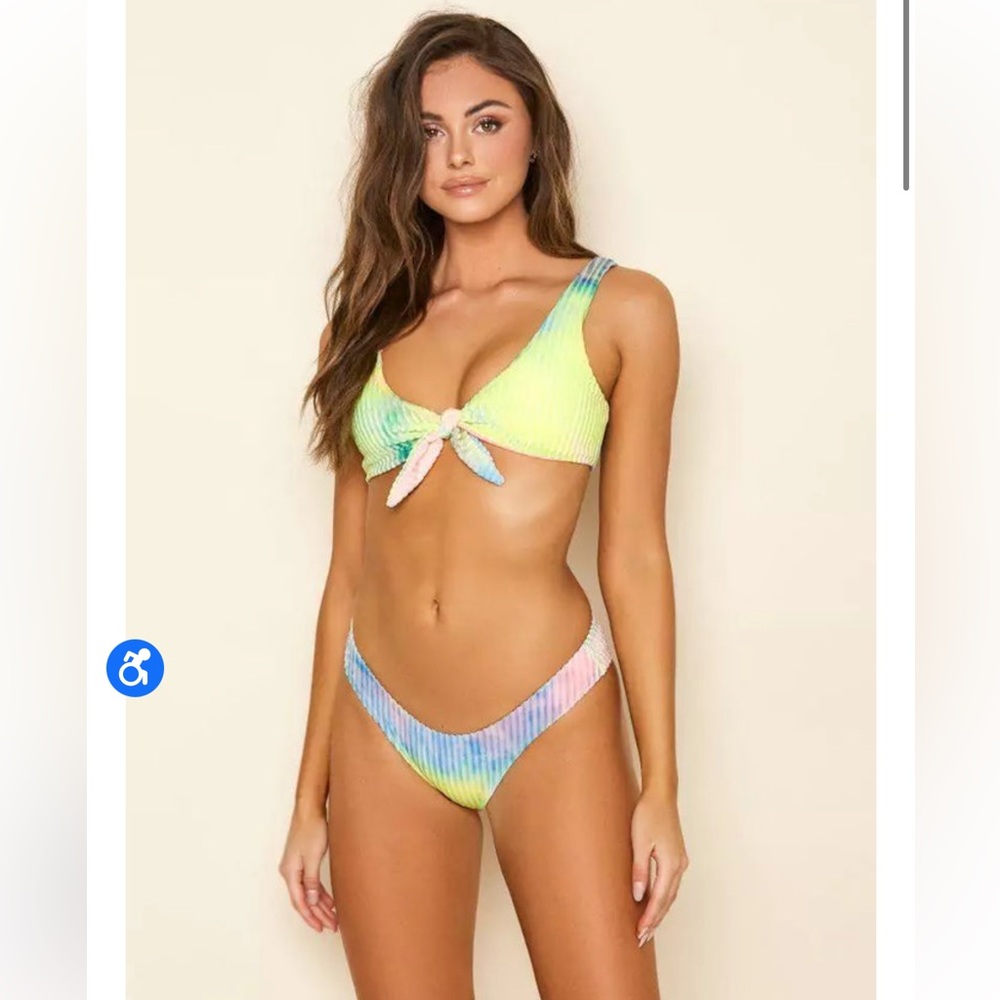 Dippin Daisys Bikini NWT